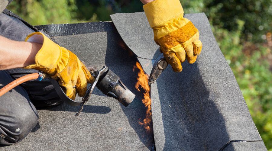 Professional residential roofers in De Smet, SD